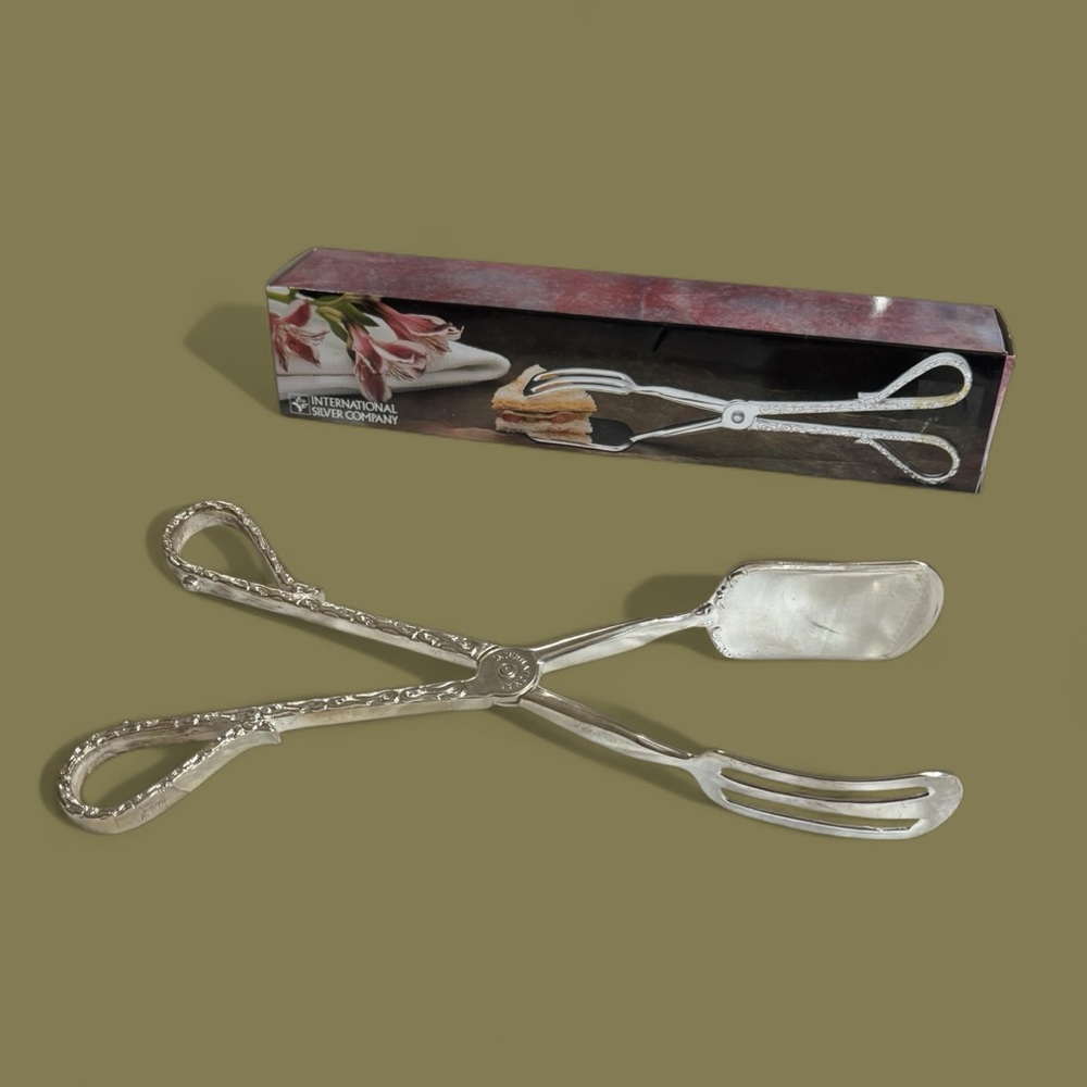 Vintage International Silver Company Silverplated Serving Tongs NIB